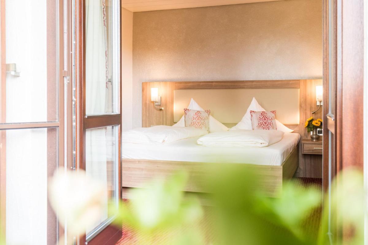 Hotel Stegner Roedelsee ภายนอก รูปภาพ